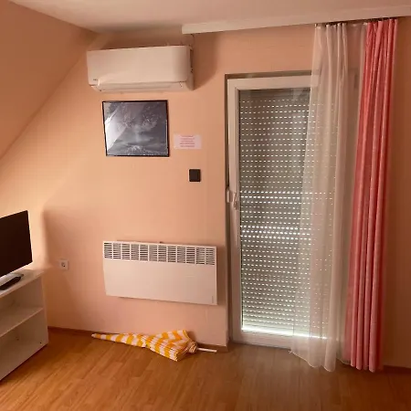 Gitta Apartmanhaz Apartment Zalakaros