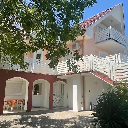 Gitta Apartmanhaz * Zalakaros