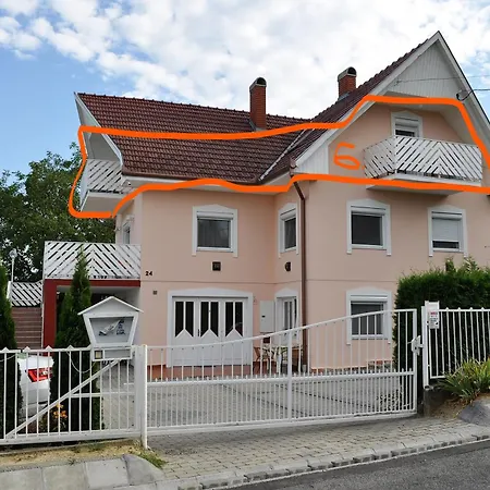 Gitta Apartmanhaz Appartement *