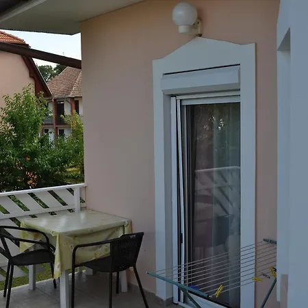 Gitta Apartmanhaz * Zalakaros