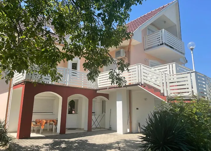 Gitta Apartmanhaz * זלקרוס