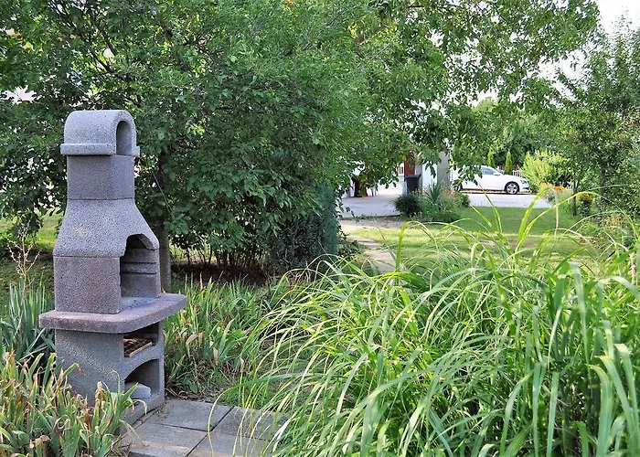 דירה Gitta Apartmanhaz *